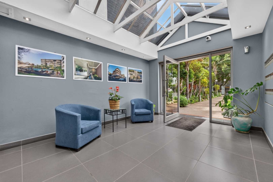 1 Bedroom Property for Sale in Sea Point Western Cape